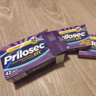 Gélules de Prilosec et boîte d’information